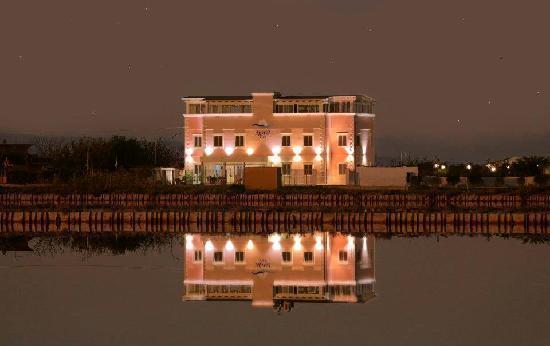 Hotel Belvedere Margherita Di Savoia Exteriör bild